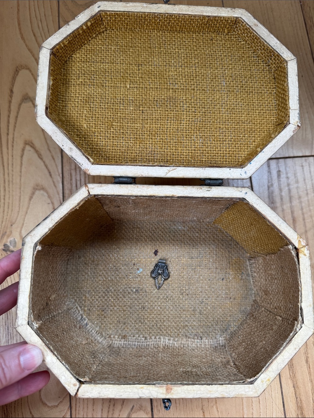 Anton Peick 1970’s Vintage circus Decorative Wood Box flawed - Picture 4 of 13